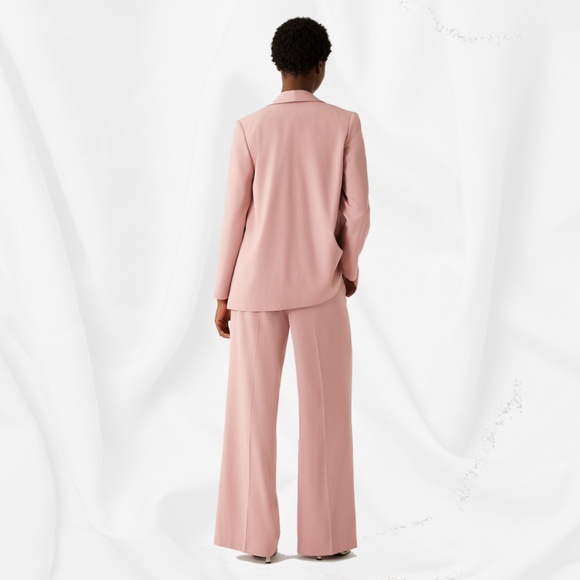 Women's Relaxed Fit Blazer in Blush Pink│Size Medium - Picture 6 of 14